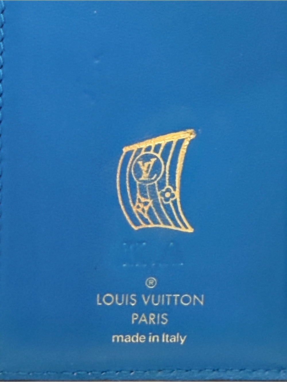 Louis Vuitton Coral Leather Wallet with Gold LV Medallion✨ - Picture 5 of 9